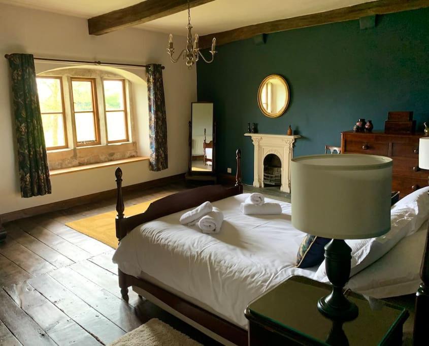 Large Country Farmhouse Waddington  Luaran gambar