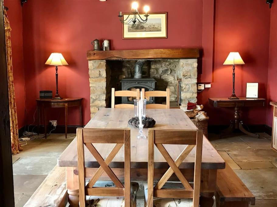 Large Country Farmhouse Waddington  Luaran gambar