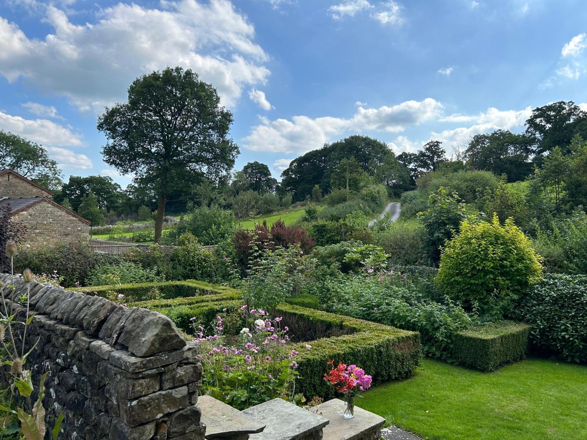 Large Country Farmhouse Waddington  Luaran gambar