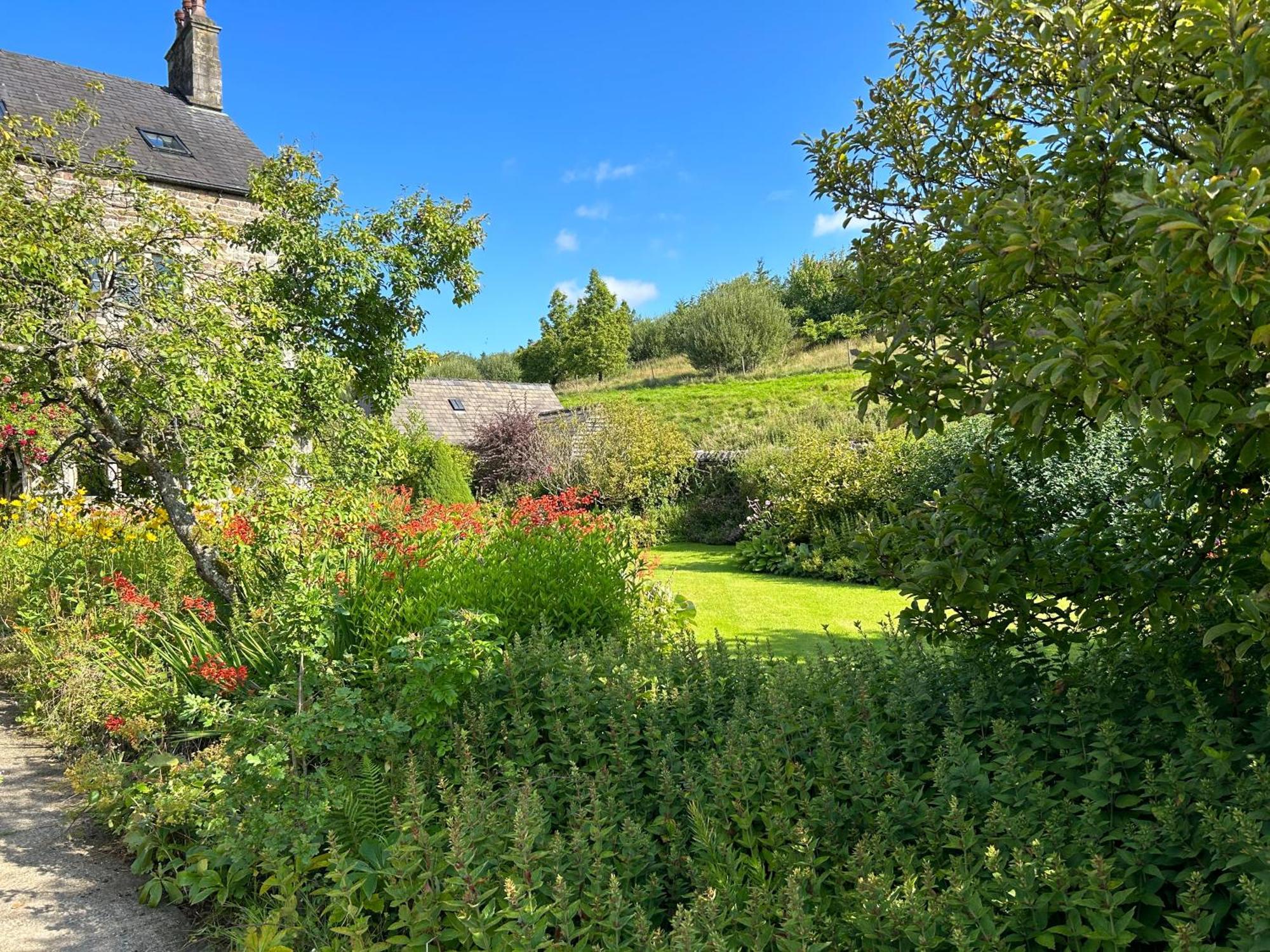 Large Country Farmhouse Waddington  Luaran gambar