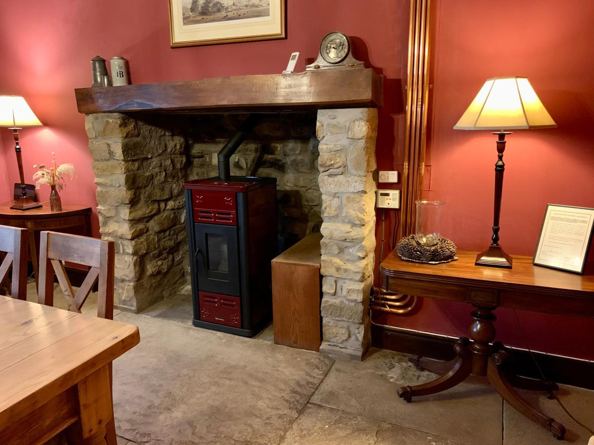 Large Country Farmhouse Waddington  Luaran gambar